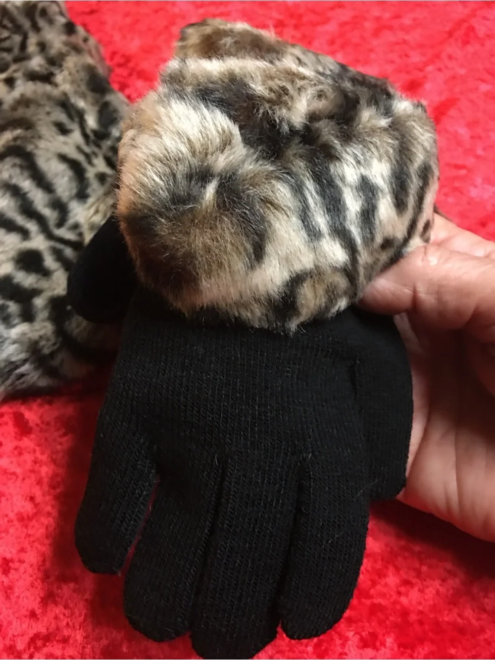 Vintage Leopard Print Faux Fur Scarf and glove set - Black & Brown